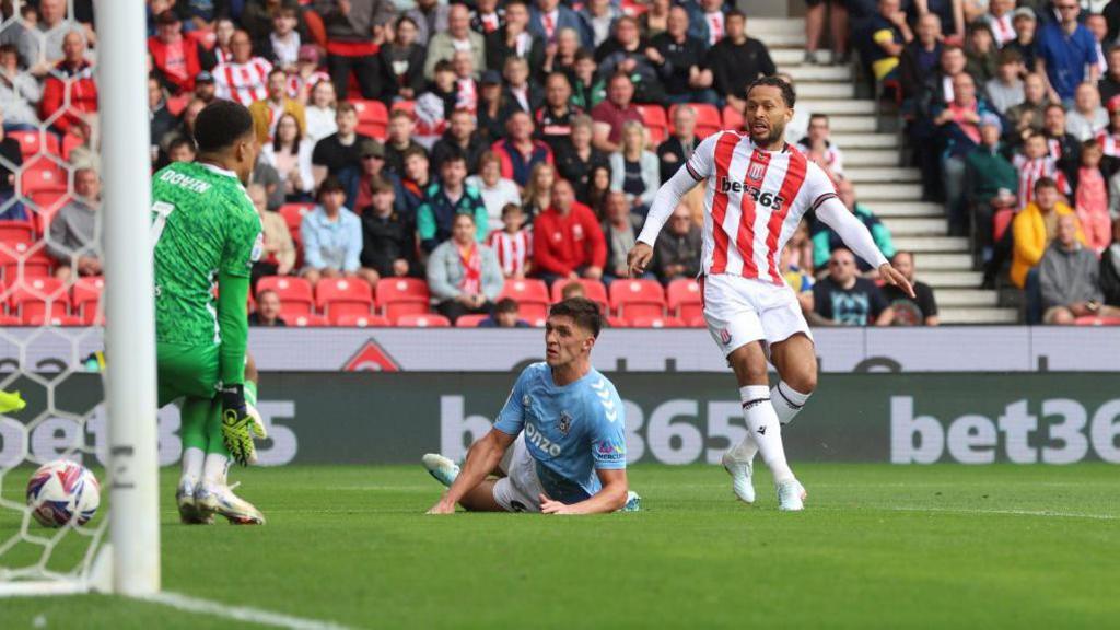 Stoke substitute Lewis Baker beats Coventry keeper Oliver Dovin at his near post to score just two minutes after coming on