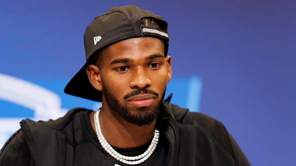 Falcons apologise to Sanders over prank call