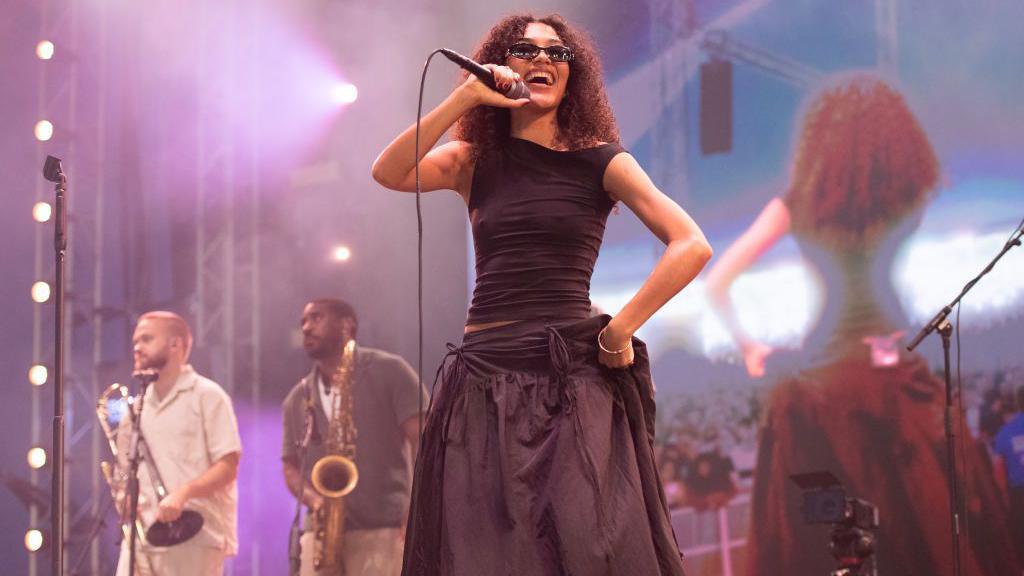 Olivia Dean performs at BBC Radio 1's Big Weekend 2024 on May 26, 2024 in Luton, England.