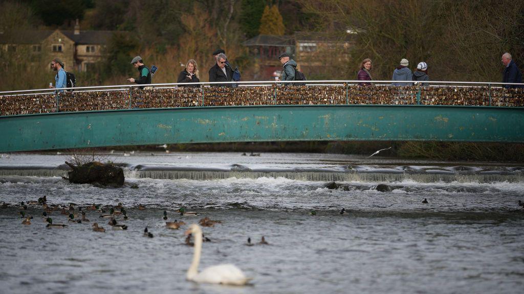 Weir Bridge in December 2021