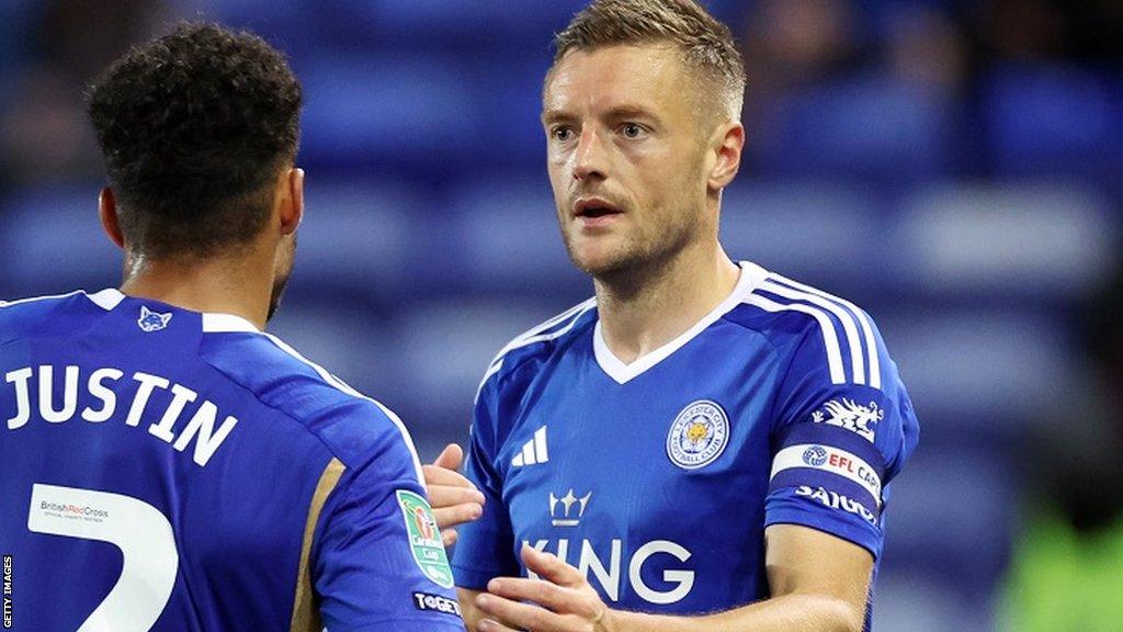 Jamie Vardy celebrates scoring