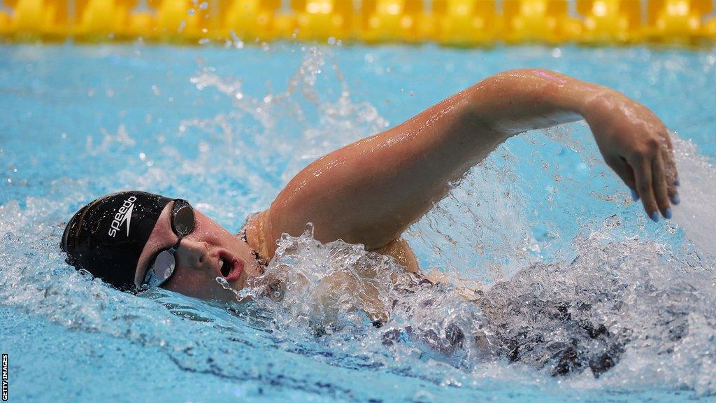 Para-swimmer Faye Rogers in action