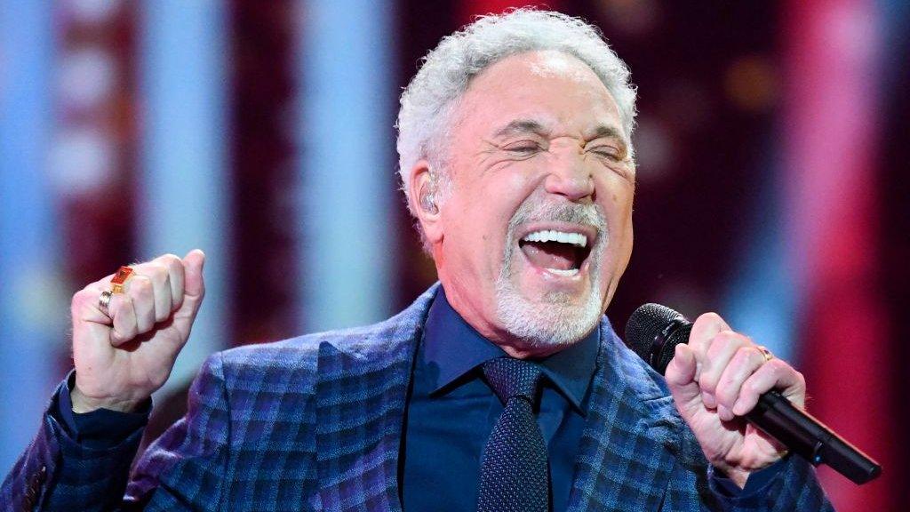 Delilah singer Tom Jones