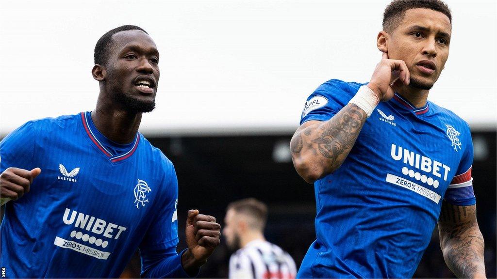 Rangers' Abdallah Sima and James Tavernier celebrate