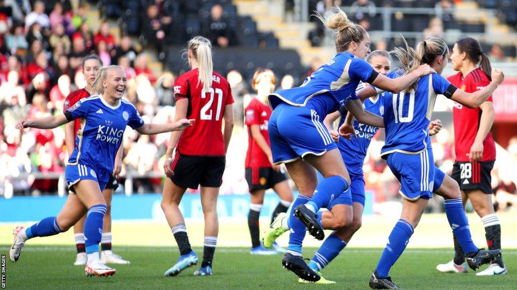 Aileen Whelan of Leicester City celebrates with teammates