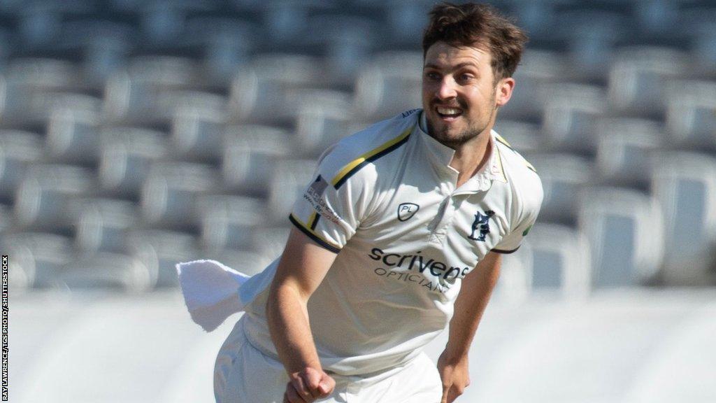 Bears all-rounder Ed Barnard followed up his 73 by taking two wickets