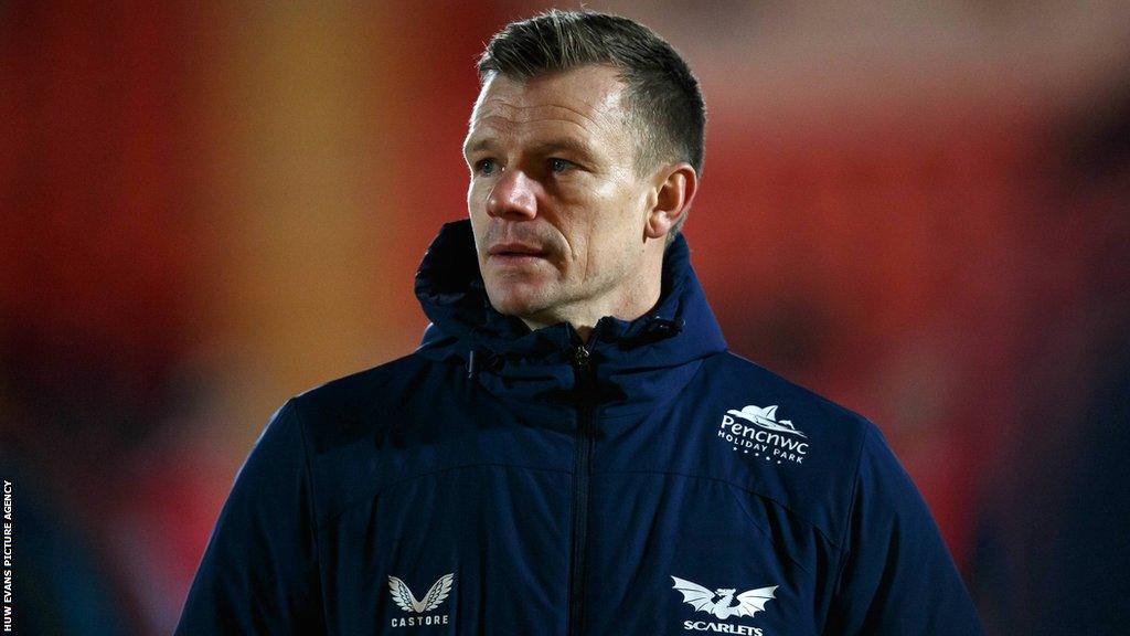 Scarlets head coach Dwayne Peel played 76 internationals for Wales