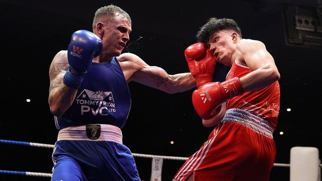 Dean Walsh (left) beat Jon McConnell to win the Irish title in the Irish Nationals in January