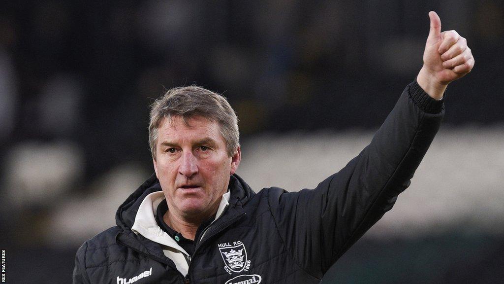 Tony Smith's Hull FC set up their Challenge Cup quarter-final against St Helens by beating Castleford Tigers 32-8