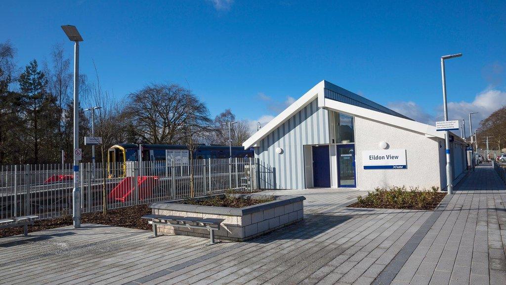 Tweedbank Station