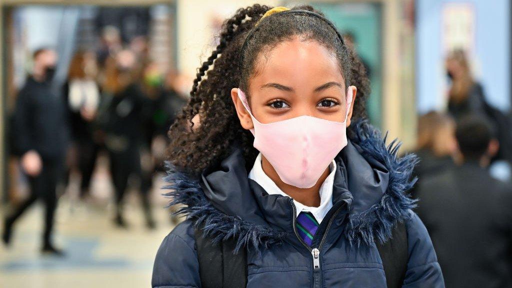 scottish-school-girl-mask.