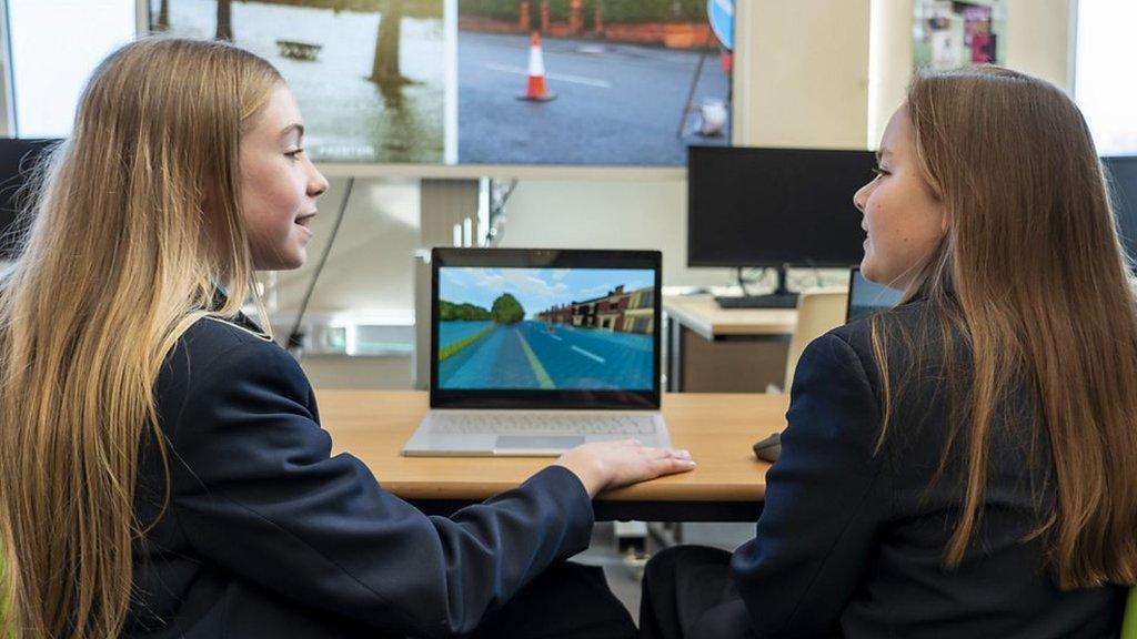 The Environment Agency is teaming up with Minecraft to help tackle problem flooding in the UK.