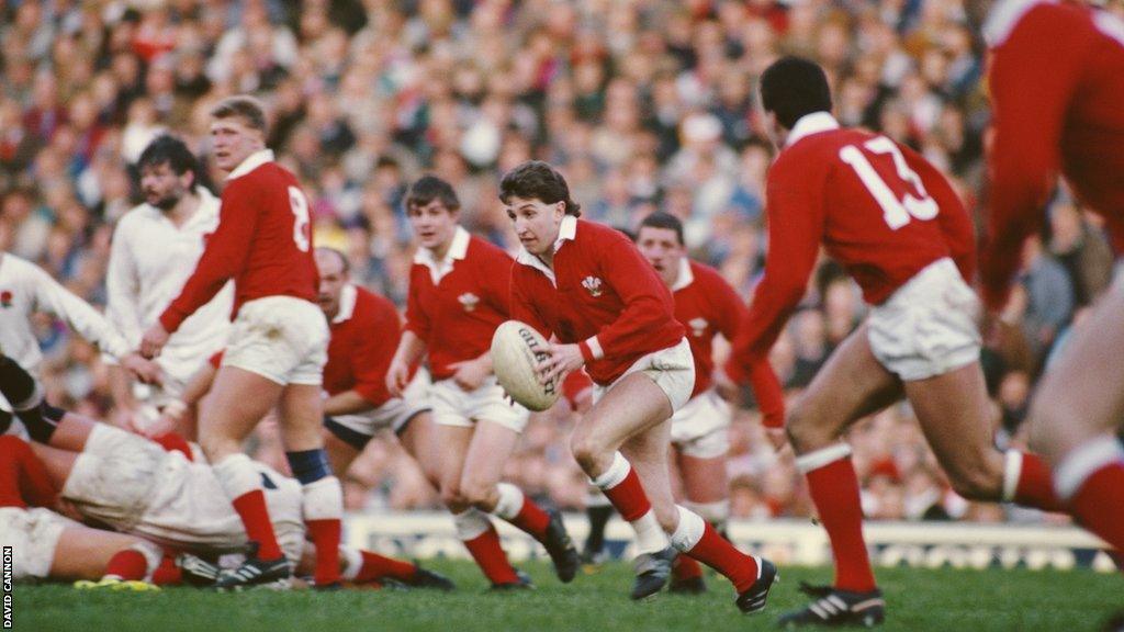 Jonathan Davies plays for Wales against England at Twickenham in 1988