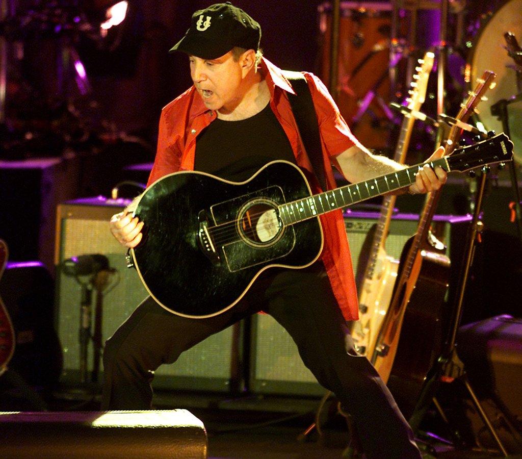 Paul Simon on stage