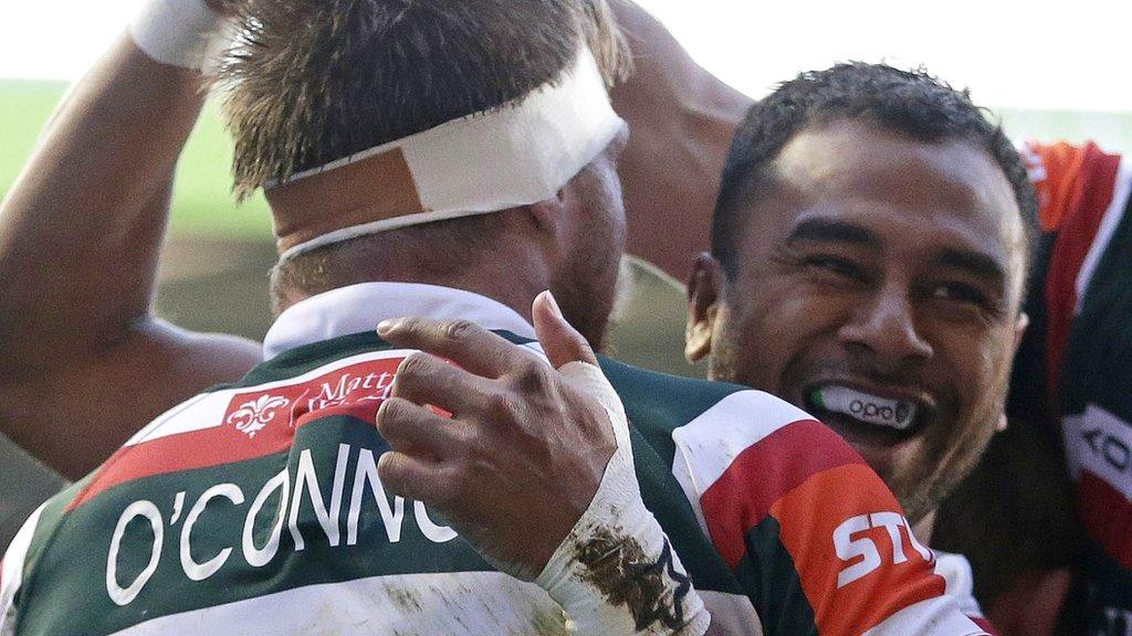 Leicester's players celebrate Brendon O'Connor's try