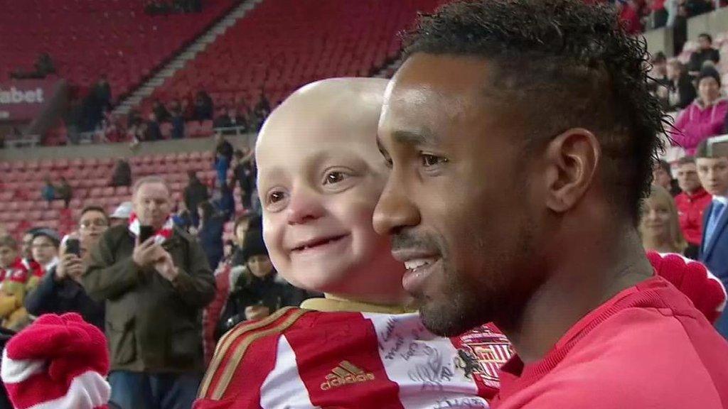 Bradley Lowery with Jermain Defoe