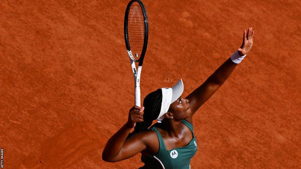 Sloane Stephens serves against Karolina Pliskova