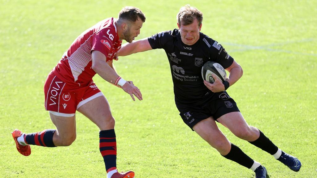 Dragons v Scarlets