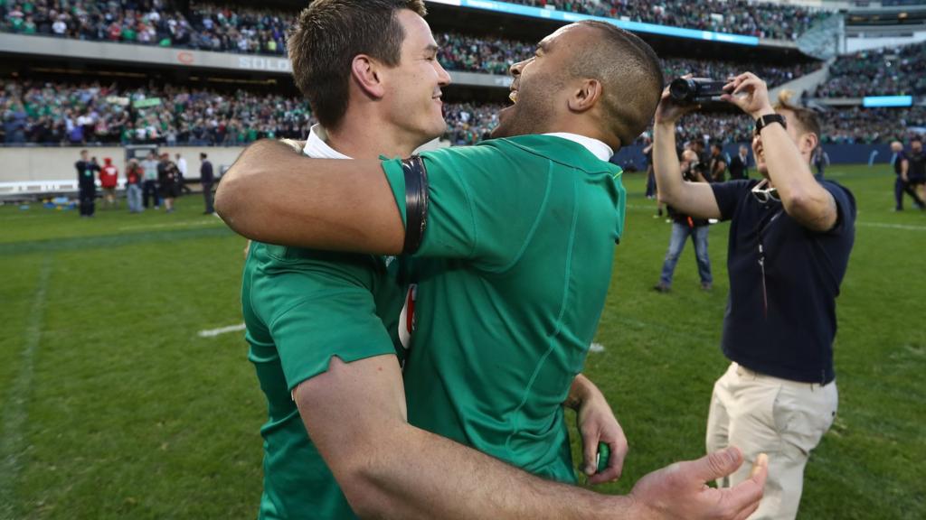 Simon Zebo celebrates