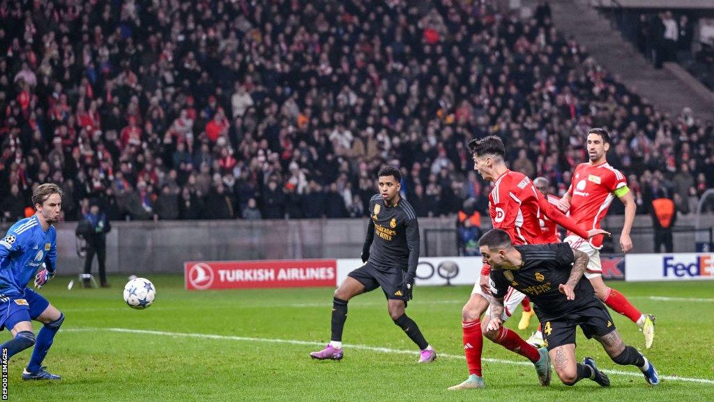 Joselu scores for Real Madrid