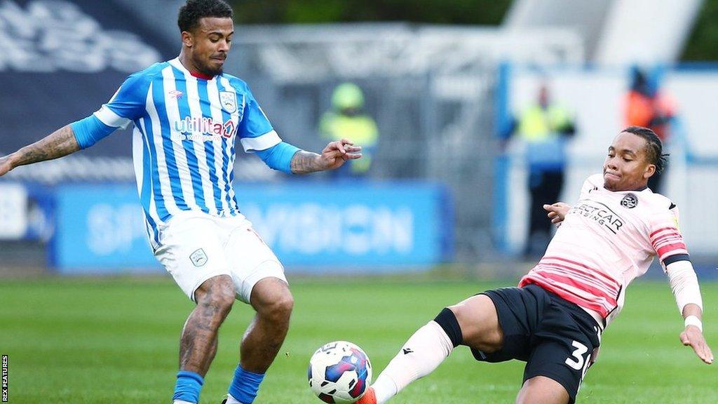 Josh Koroma of Huddersfield and Kelvin Abrefa of Reading