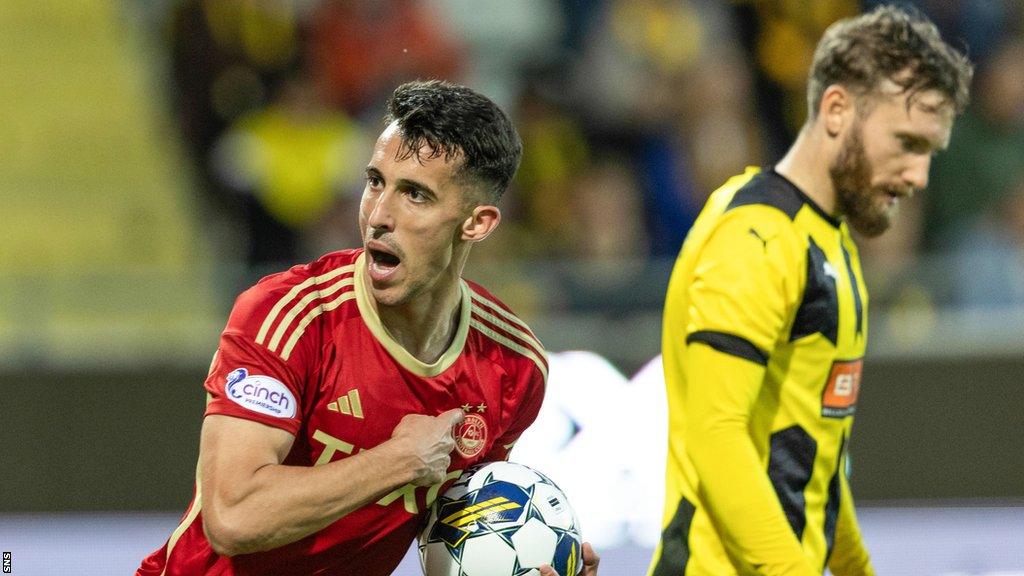 Bojan Miovski celebrates after scoring for Aberdeen against BK Hacken