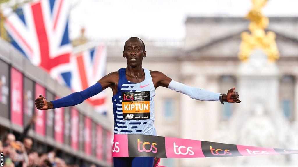 Kelvin Kiptum breasts the tape to win the London Marathon