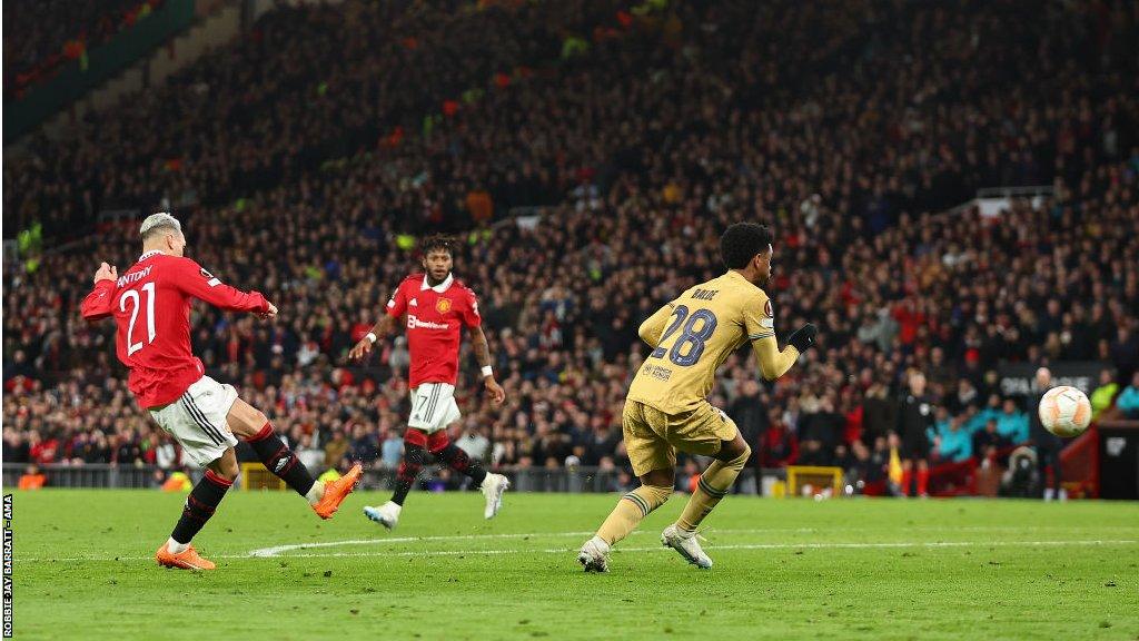 Antony scores a goal for Manchester United