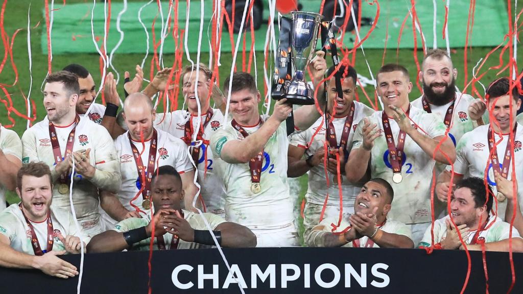 England lift the trophy