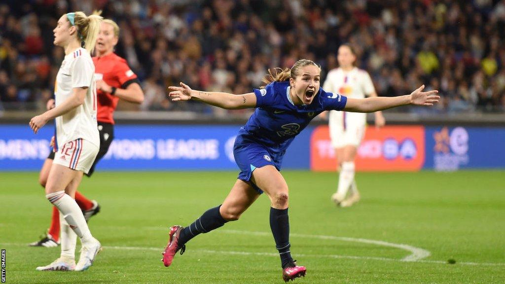 Guro Reiten celebrates scoring for Chelsea