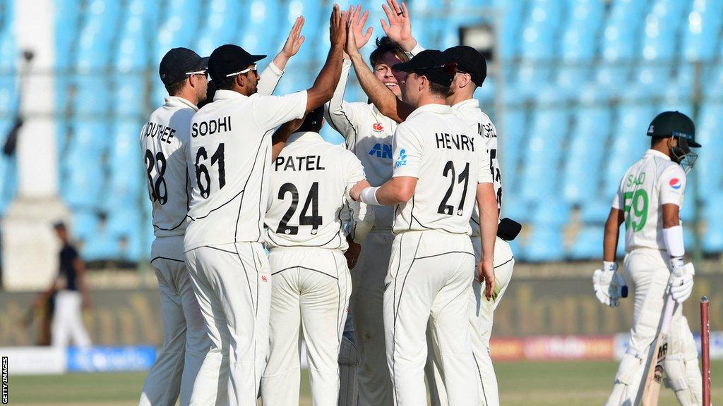 New Zealand celebrating a wicket