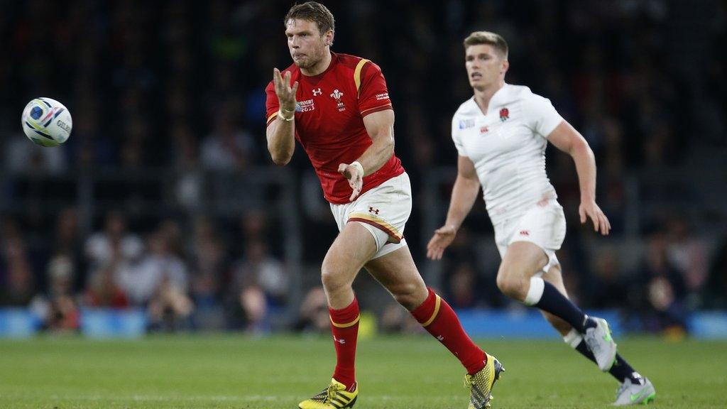 Dan Biggar playing for Wales against England at Twickenham in 2015