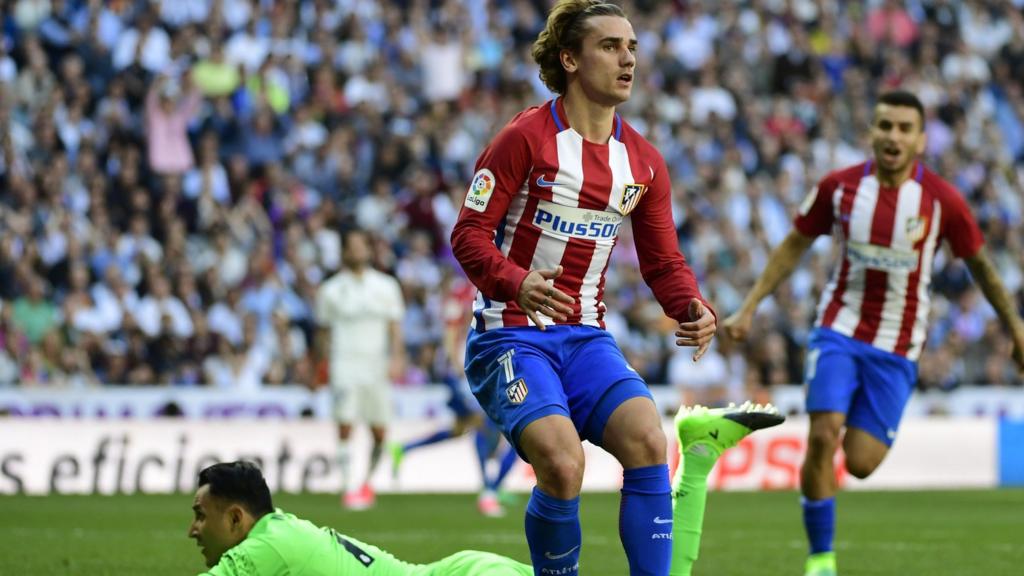 Antoine Griezmann celebrates