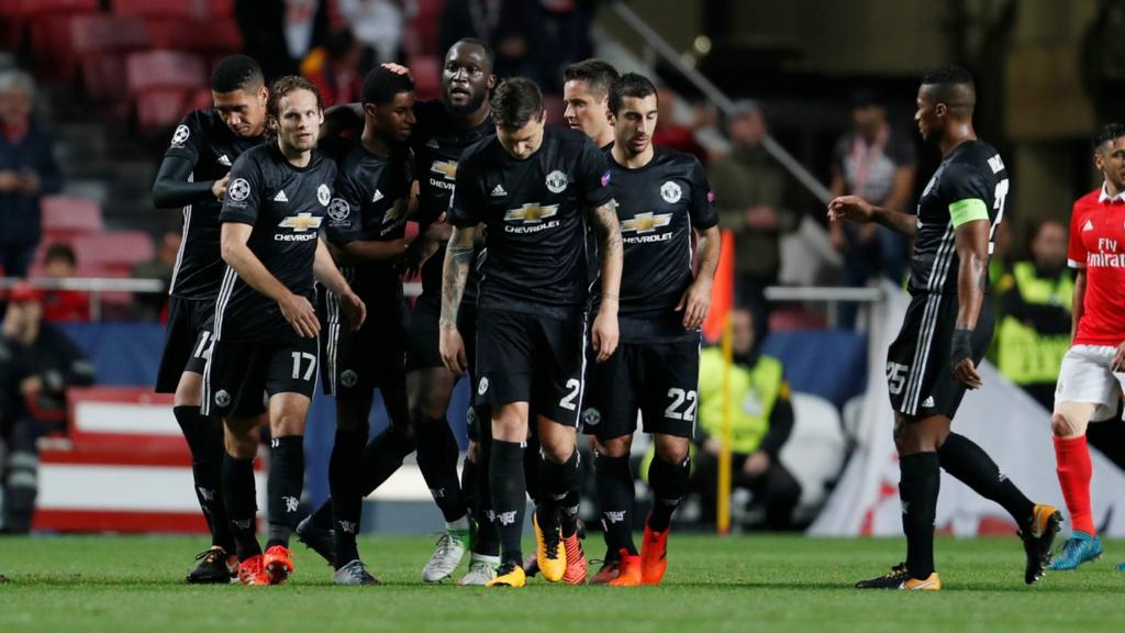 United celebrate