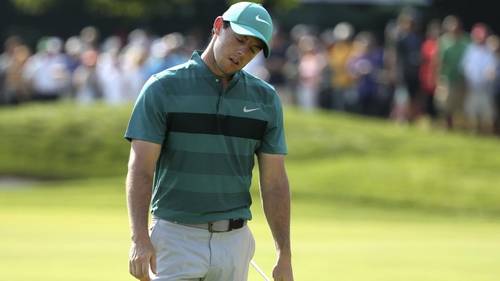 Rory McIlroy react