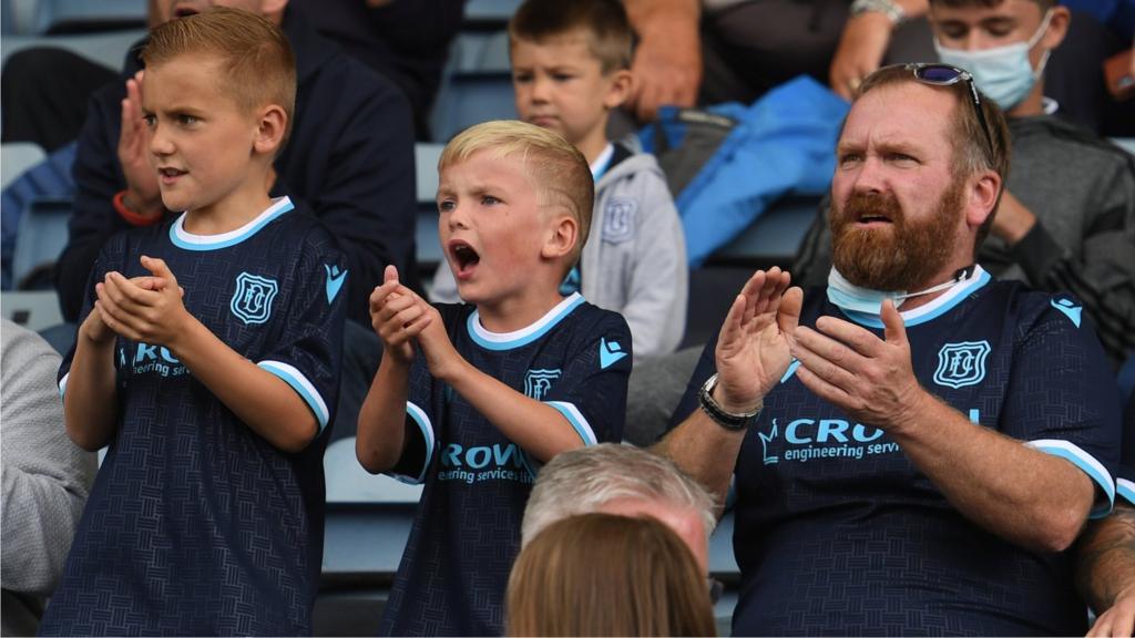 Dundee v St Mirren