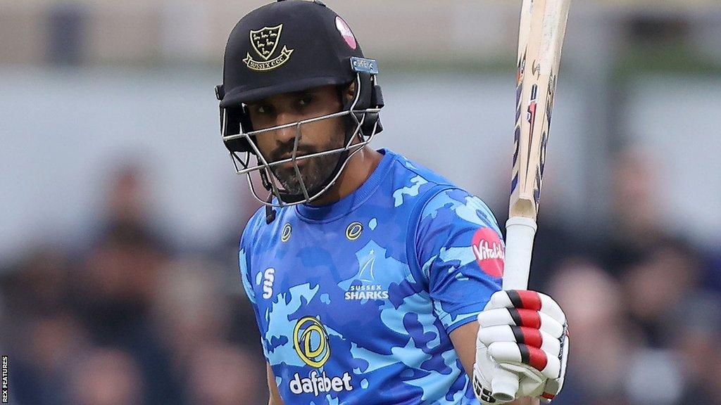 Ravi Bopara batting for Sussex