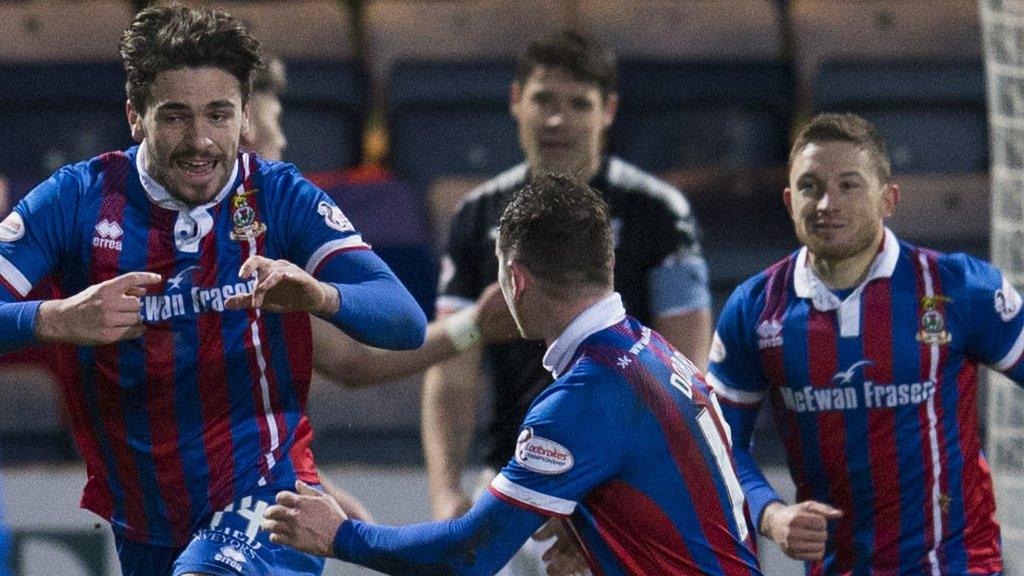 Inverness Caley Thistle's George Oakley (left) celebrates