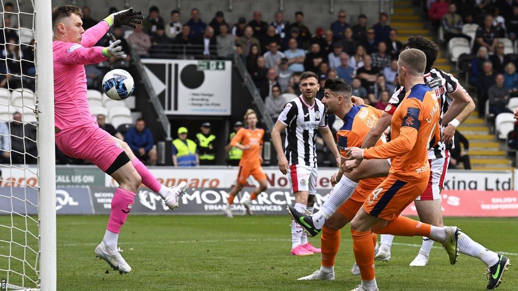 Antonio Colak scores for Rangers against St Mirren