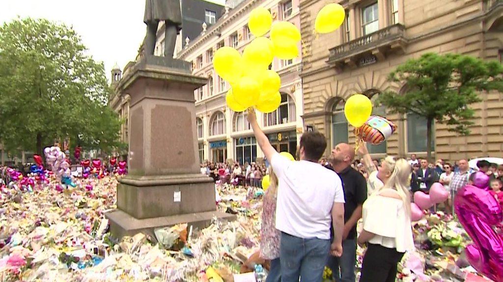 Balloon tribute for Manchester victim