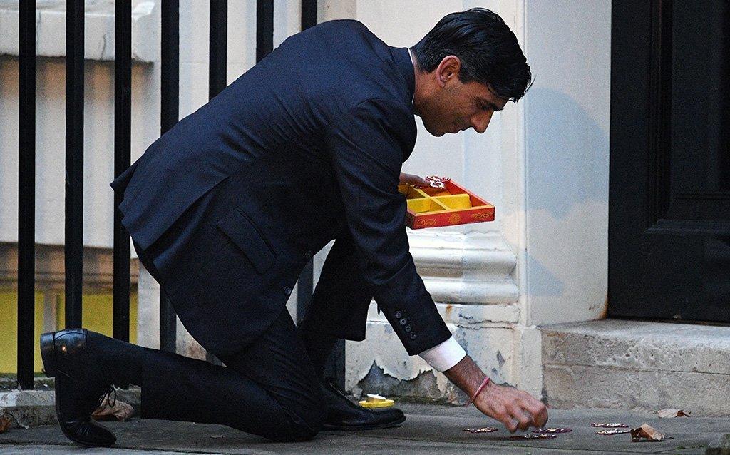Rishi Sunak lights a candle for Diwali on Downing Street, 2020