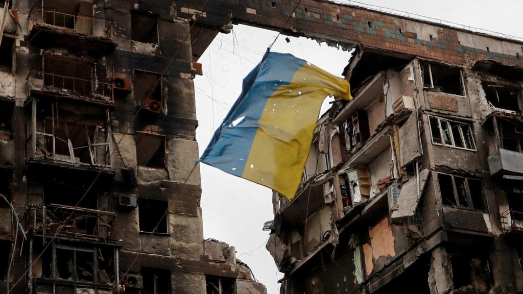 As it happened: Mariupol defenders ignore Russia surrender deadline - BBC  News