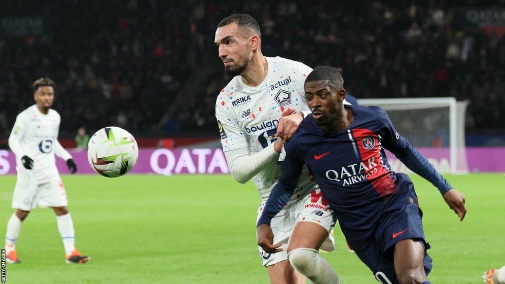 Ousmane Dembele of PSG and Nabil Bentaleb of Lille