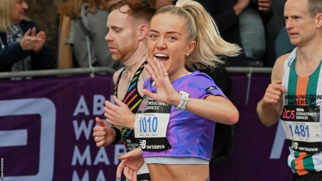 Anya Culling during the 2022 London Marathon