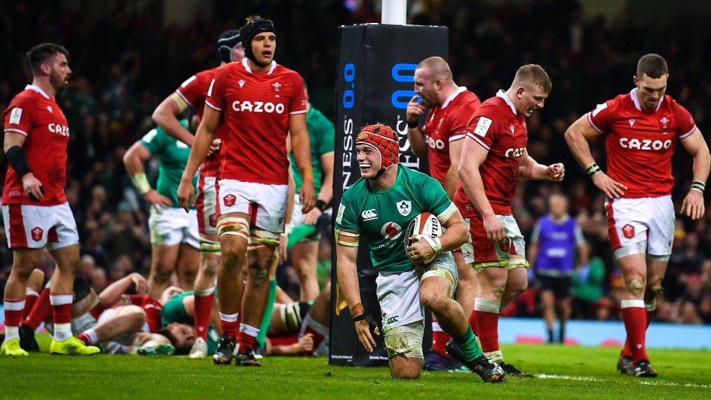 Deflated Wales players after Ireland's fourth try