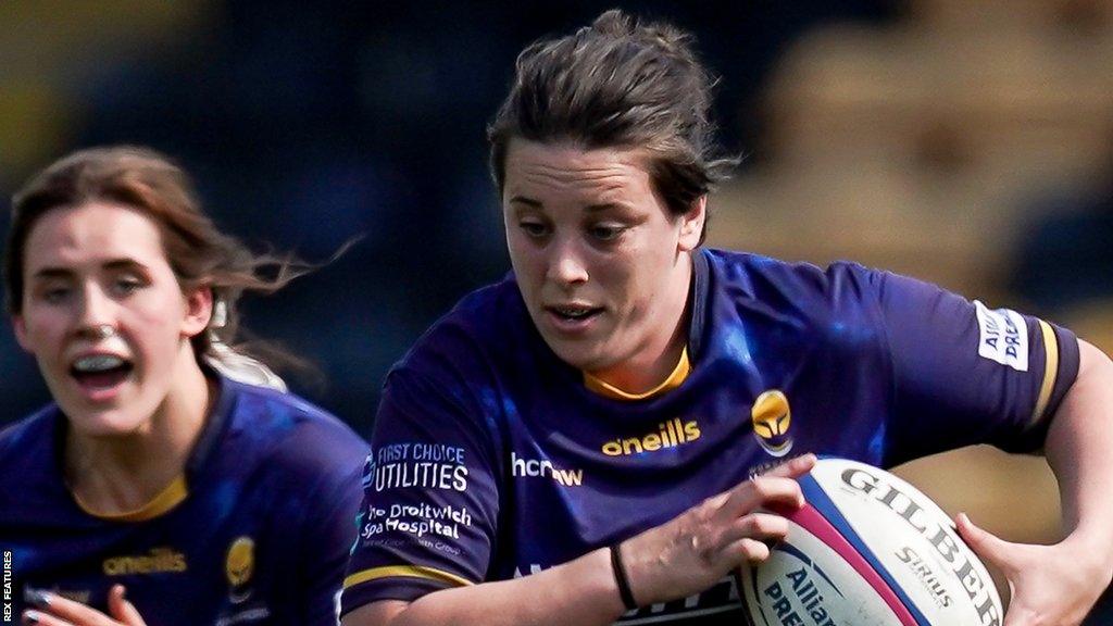 Sioned Harries attacks for Worcester in 2022