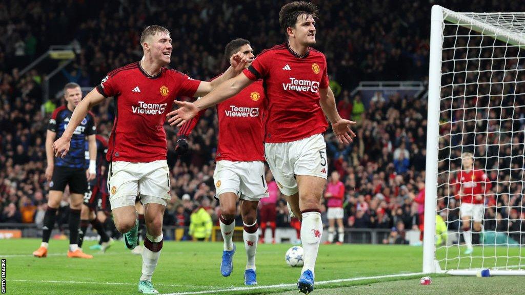 Harry Maguire of Manchester United celebrates