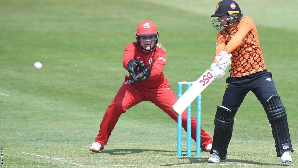 Danni Wyatt in Charlotte Edwards Cup action for Southern Vipers against Thunder