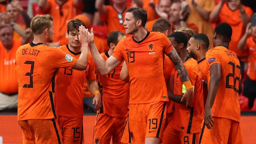 Netherlands players celebrating