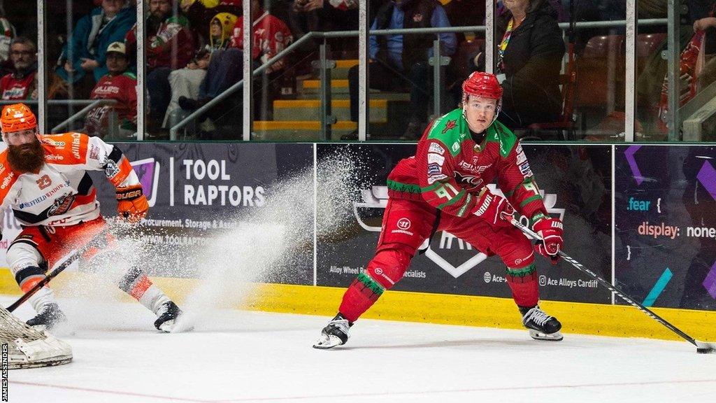 Sheffield Steelers and Cardiff Devils in Elige League action